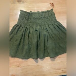 GB Girl size L 10/12 smocked skirt